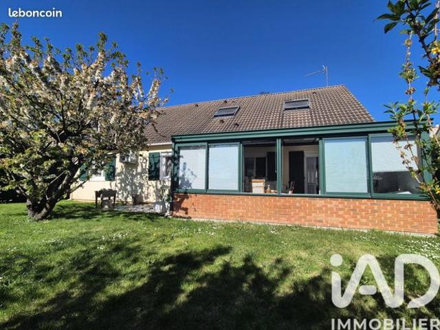 Maison 8 pièces 204 m²
