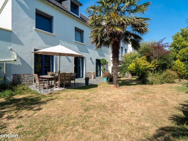 Maison 8 pièces 204 m²