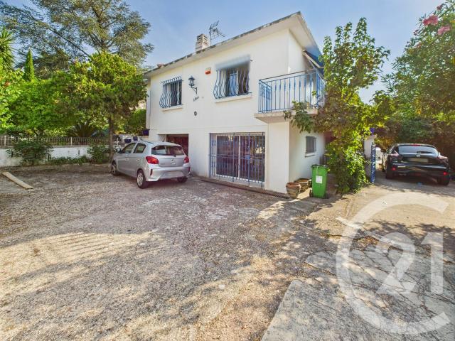 Maison 8 pièces 204 m²