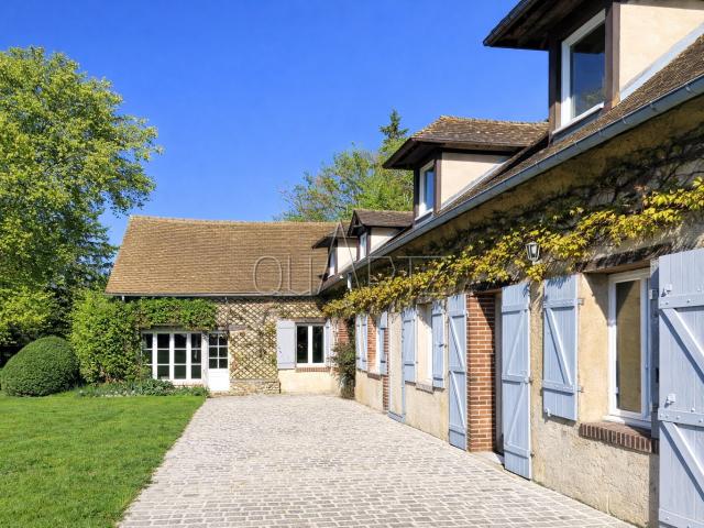 Maison 8 pièces 204 m²