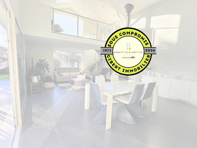 Maison 8 pièces 204 m²