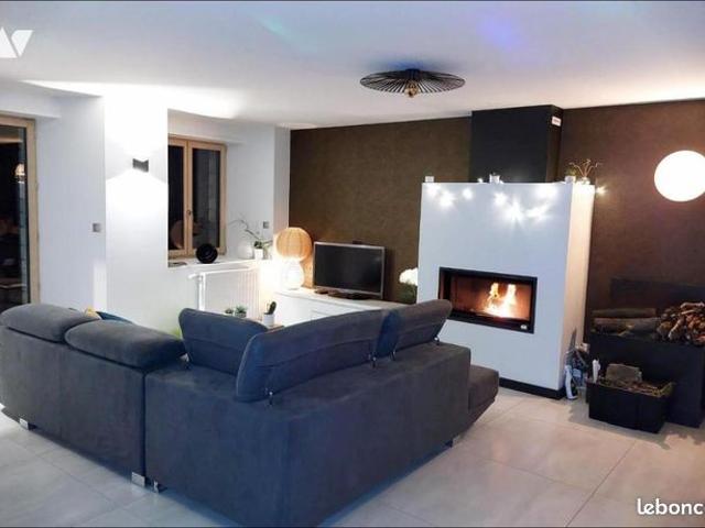 Maison 8 pièces 204 m²