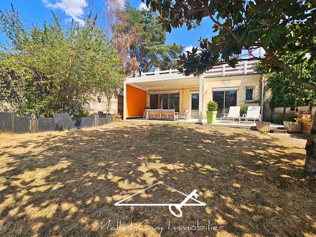 Maison 8 pièces 204 m²