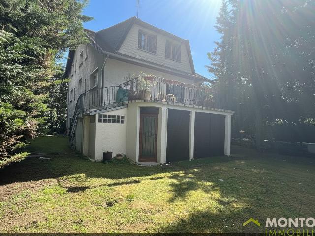 Maison 8 pièces 204 m²