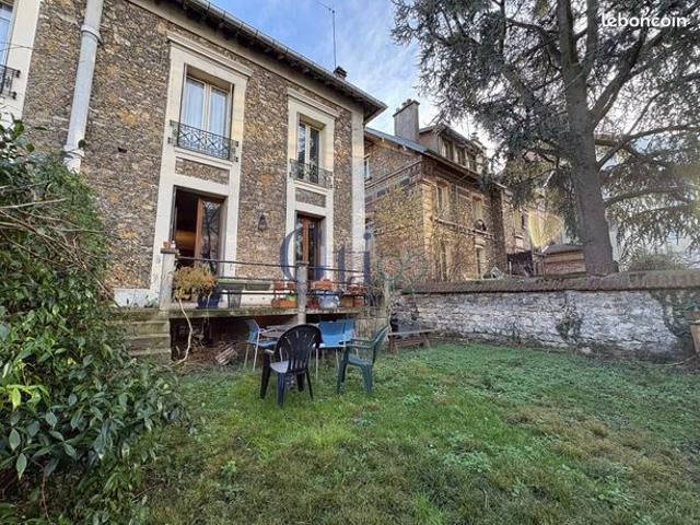 Maison 8 pièces 204 m²