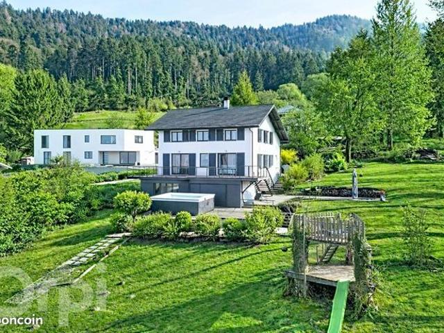 Maison 8 pièces 204 m²