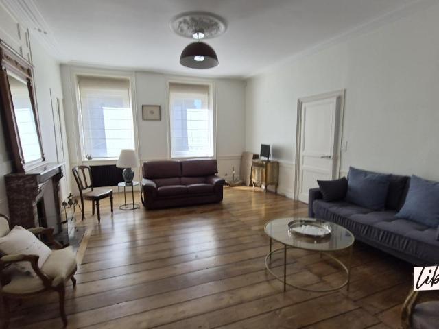 Maison 8 pièces 204 m²