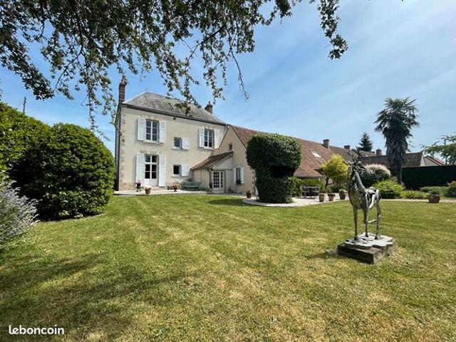 Maison 8 pièces 204 m²
