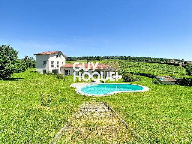 Maison 8 pièces 205 m²
