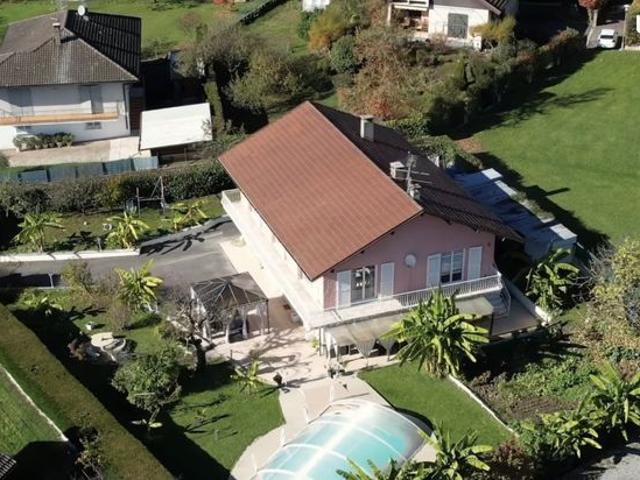 Maison 8 pièces 205 m²