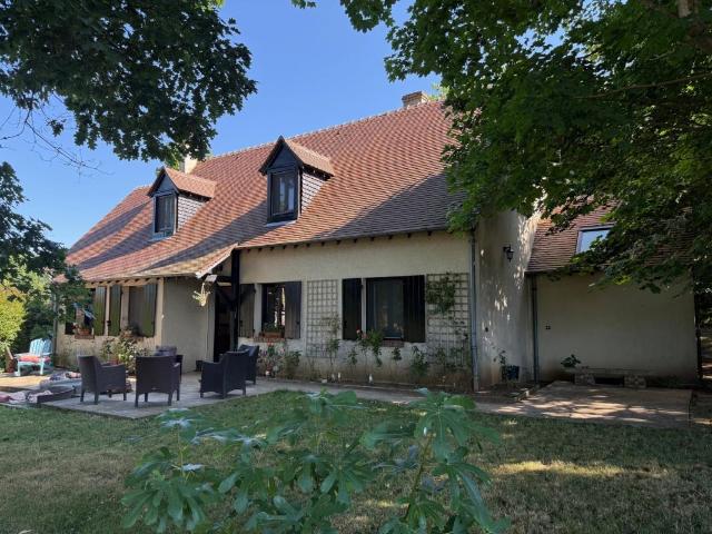 Maison 8 pièces 205 m²