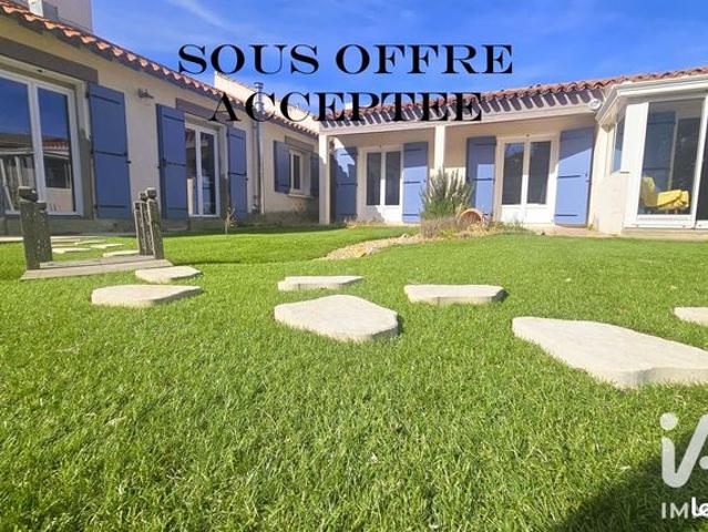 Maison 8 pièces 205 m²