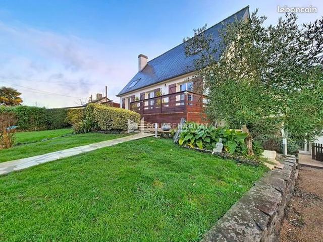 Maison 8 pièces 205 m²