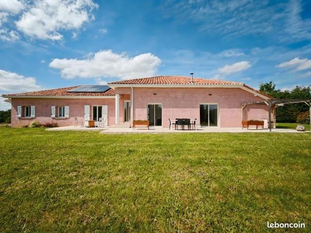 Maison 8 pièces 205 m²