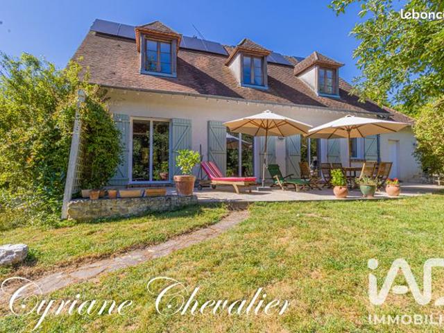 Maison 9 pièces 203 m²