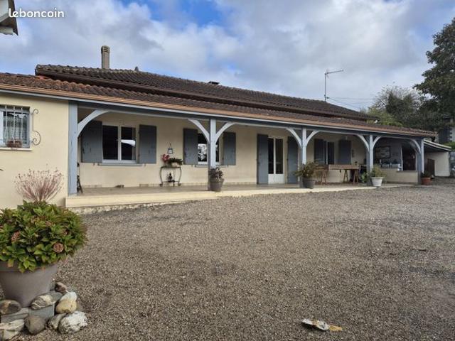 Maison 8 pièces 205 m²