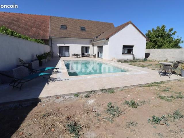 Maison 8 pièces 205 m²