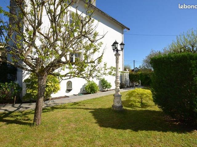 Maison 8 pièces 205 m²