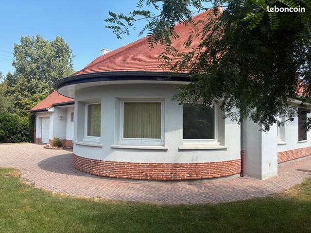Maison 8 pièces 205 m²