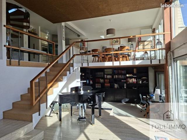 Maison 8 pièces 205 m²