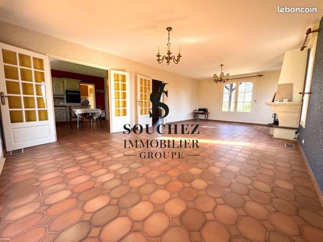 Maison 8 pièces 205 m²