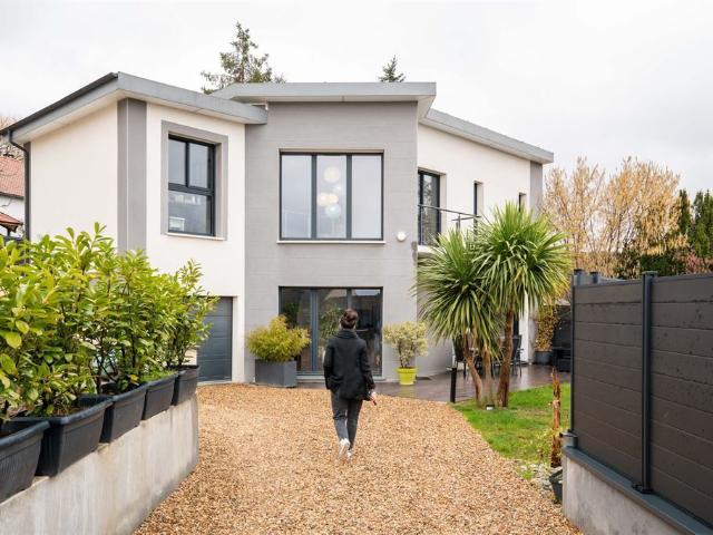 Maison 8 pièces 205 m²