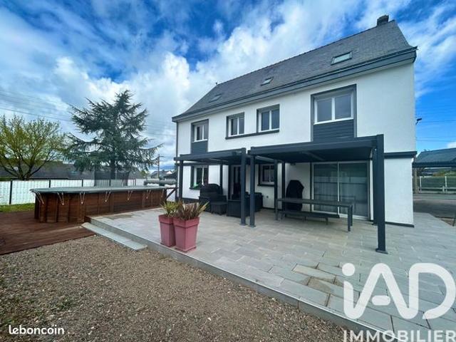 Maison 8 pièces 205 m²