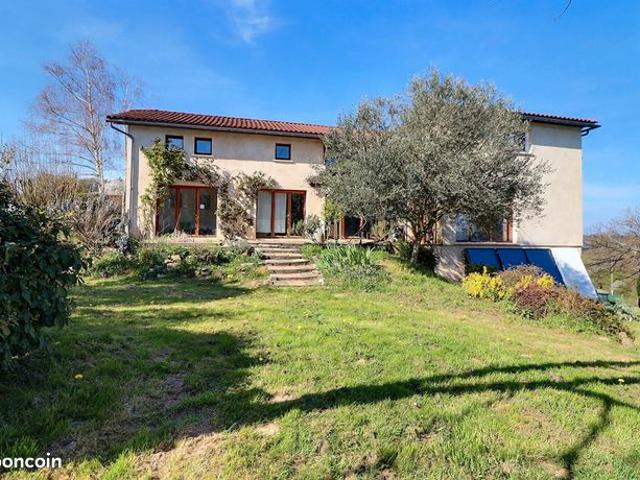 Maison 8 pièces 205 m²