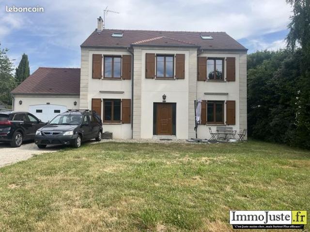 Maison 8 pièces 205 m²