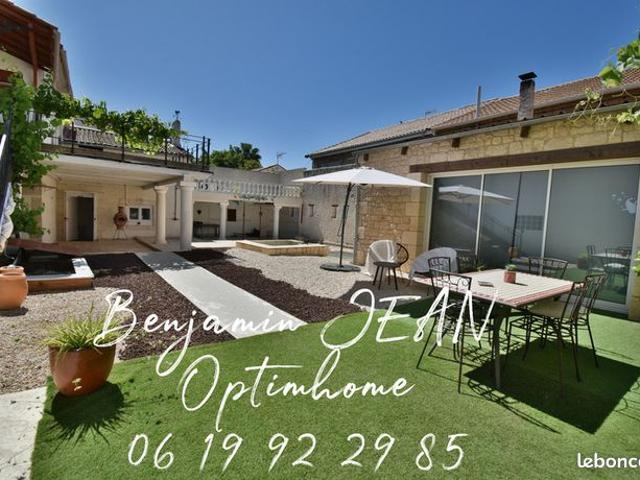 Maison 8 pièces 205 m²