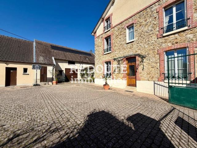 Maison 8 pièces 205 m²