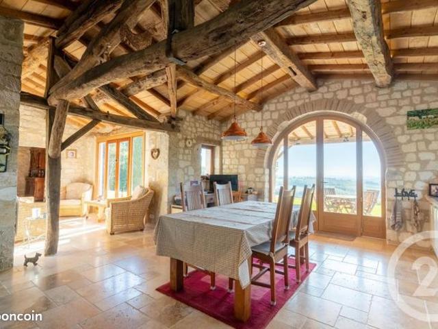 Maison 8 pièces 205 m²