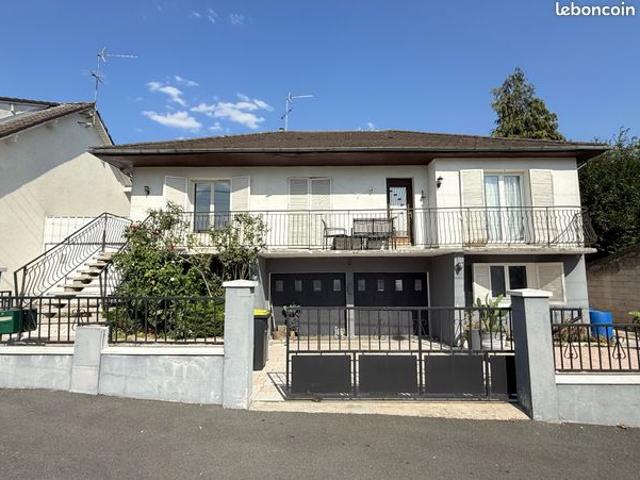 Maison 8 pièces 205 m²