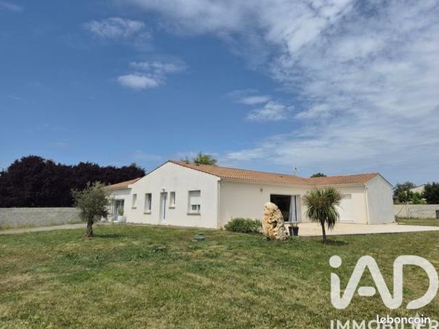 Maison 8 pièces 205 m²