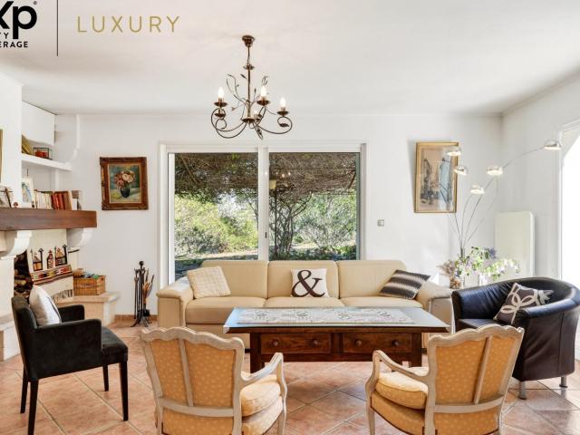 Maison 8 pièces 205 m²