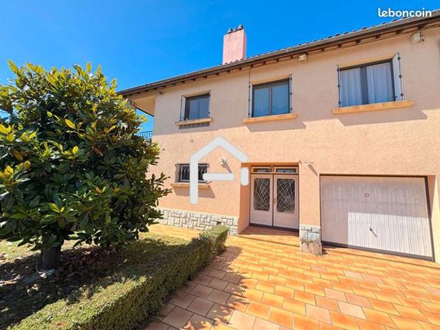 Maison 8 pièces 206 m²