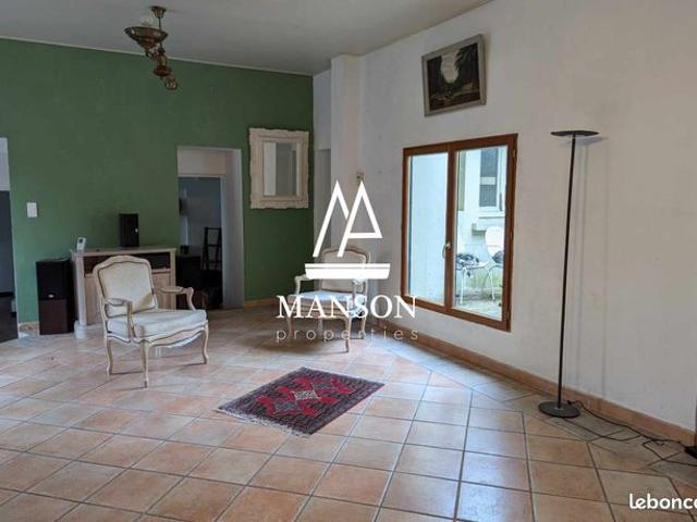 Maison 8 pièces 206 m²