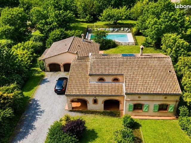 Maison 8 pièces 206 m²