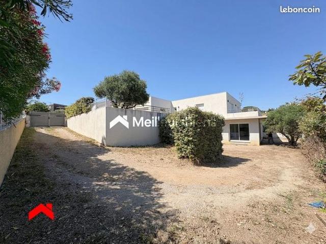 Maison 8 pièces 206 m²