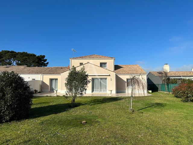 Maison 8 pièces 206 m²