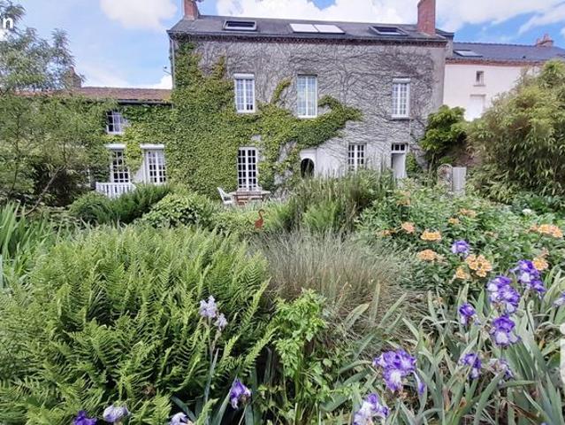 Maison 8 pièces 206 m²