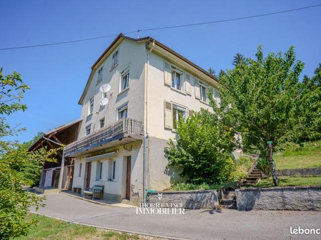 Maison 8 pièces 206 m²