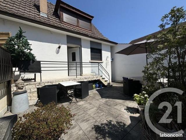 Maison 8 pièces 206 m²
