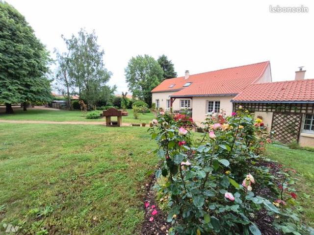 Maison 8 pièces 206 m²