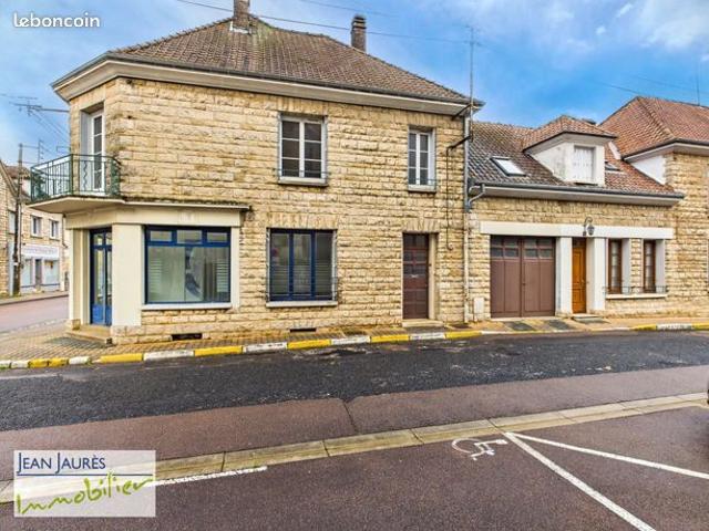 Maison 8 pièces 196 m²