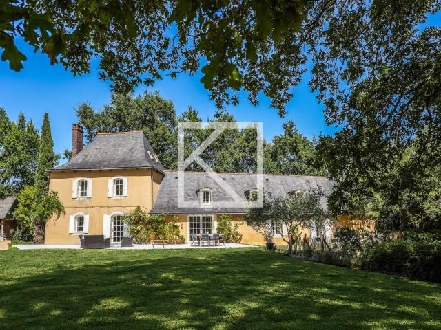Maison 8 pièces 206 m²