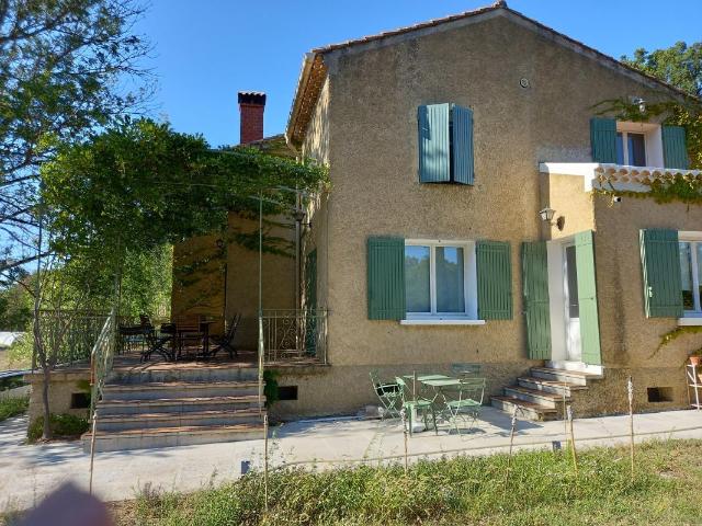 Maison 8 pièces 206 m²