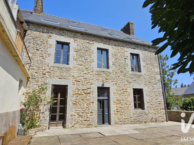 Maison 8 pièces 206 m²
