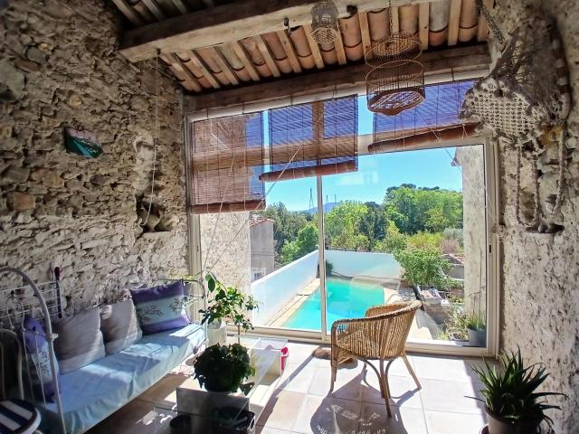 Maison 8 pièces 206 m²