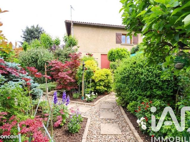 Maison 8 pièces 207 m²